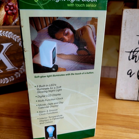 North Point Night Light Clock ⏰️ - Picture 4 of 9